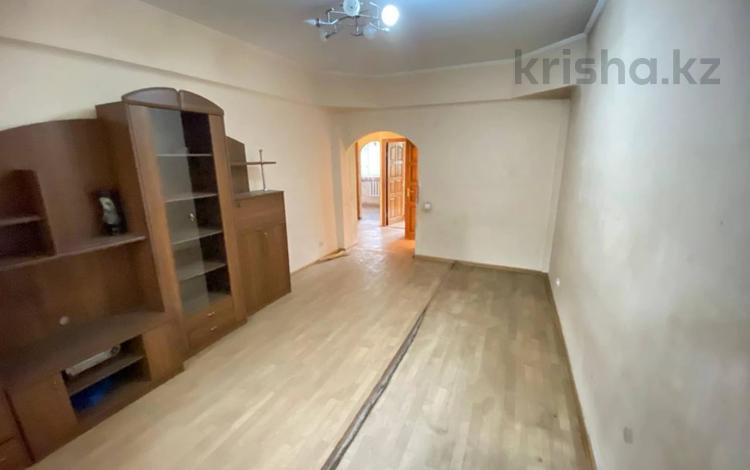 2-комнатная квартира, 54 м², 2/5 этаж, Панфилова 54