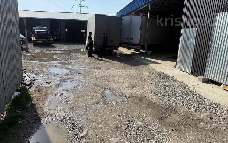 Сто, гаражы, боксы, ангар, склад · 700 м² за 60 млн 〒 в Шымкенте, Туран р-н — фото 2