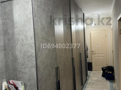3-комнатная квартира, 82 м², 2/7 этаж, Куаныш Толеметова 69/38 за 38 млн 〒 в Шымкенте