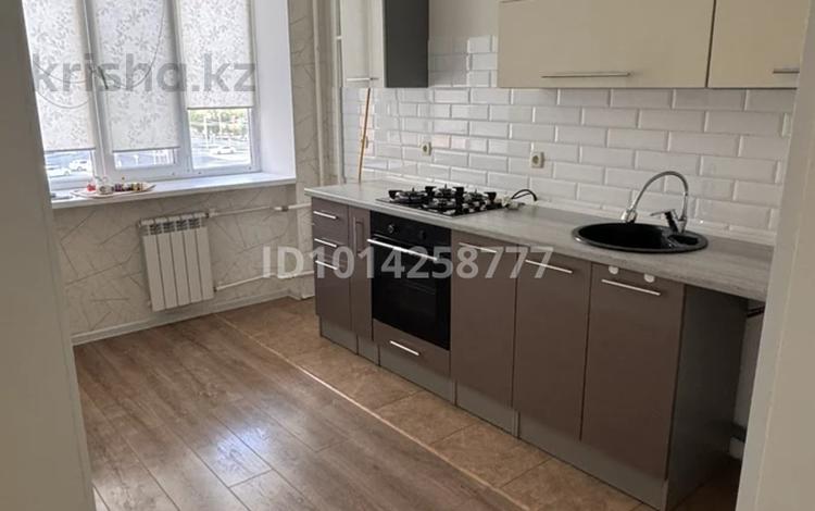 2-комнатная квартира · 58.4 м² · 4/5 этаж, Курмангазы 1 — Курмангазы-Владимирская за 27 млн ₸ в Атырау, мкр Авангард-4 — фото 2