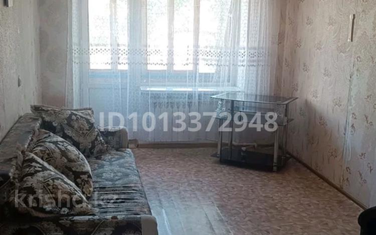 2-комнатная квартира · 49 м² · 3/5 этаж, Майкудук, Майкудук, 14й микрорайон 20 за 11 млн ₸ в Караганде, Алихана Бокейханова р-н — фото 2