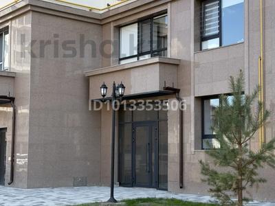 Свободное назначение, офисы, магазины и бутики, общепит, салоны красоты, бани, гостиницы и зоны отдыха, фитнес и спорт, медцентры и аптеки, образование, развлечения, конференц-залы, кабинеты и рабочие места, студии · 92 м² за 708 400 ₸ в Костанае