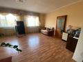 Отдельный дом • 5 комнат • 235 м² • 10.5 сот., мкр Мадениет за 80 млн 〒 в Алматы, Алатауский р-н — фото 10