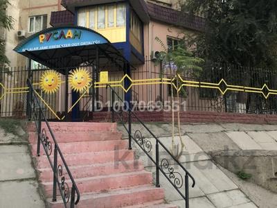 Еркін, кеңселер, дүкендер мен бутиктер, сұлулық салондары, медорталықтар мен дәріханалар, білім орталықтары, ойын-сауық, конференц-залдар, кабинеттер және жұмыс орындары, студиялар · 100 м², бағасы: 180 000 ₸ в Шымкенте, Аль-Фарабийский р-н