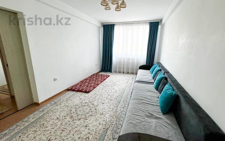 2-бөлмелі пәтер, 54 м², 5/5 қабат, мкр. Бирлик 12, бағасы: 16 млн 〒 в Талдыкоргане, мкр Бирлик — фото 2