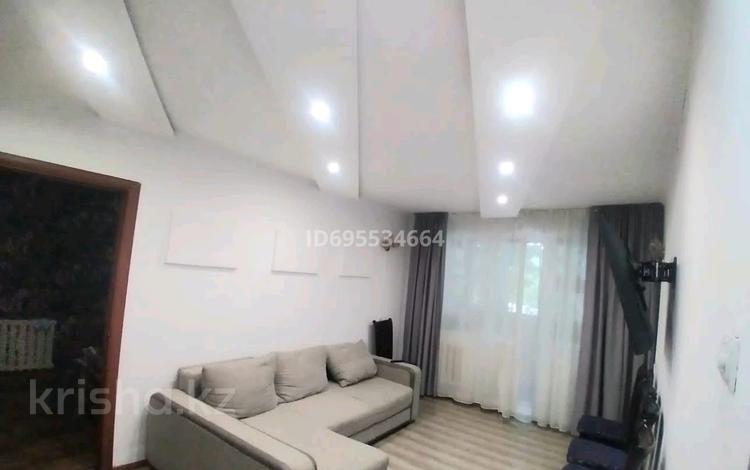 2-комнатная квартира · 46 м² · 2/5 этаж, Ул.Каратай Турысова 23 — Возле ТД Имити за 13.9 млн 〒 в Таразе — фото 2