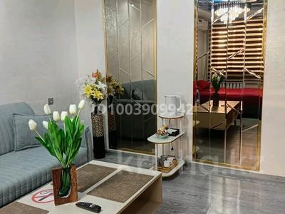1-комнатная квартира · 28 м² · 2/5 этаж, Чайковскии, ВИП 3 — Муратбаева Люкс за 10 000 ₸ в 