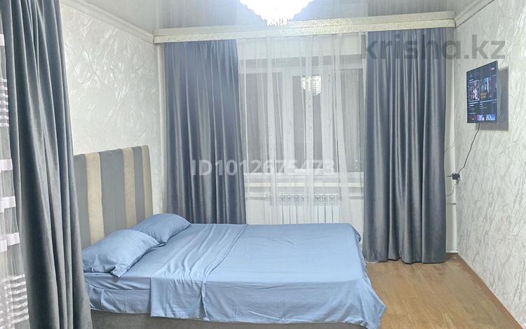 1-комнатная квартира · 35 м² · 1/4 этаж, мкр Новый Город, Пичугина 251/1 за 1 500 ₸ в Караганде, Казыбек би р-н — фото 2