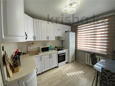 2-комнатная квартира · 58 м² · 4/5 этаж, Майкудук, Мкр Голубые пруды за 20.5 млн ₸ в Караганде, Алихана Бокейханова р-н
