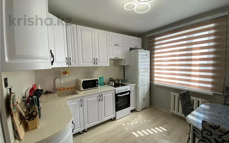 2-комнатная квартира · 58 м² · 4/5 этаж, Майкудук, Мкр Голубые пруды за 20.5 млн ₸ в Караганде, Алихана Бокейханова р-н — фото 2