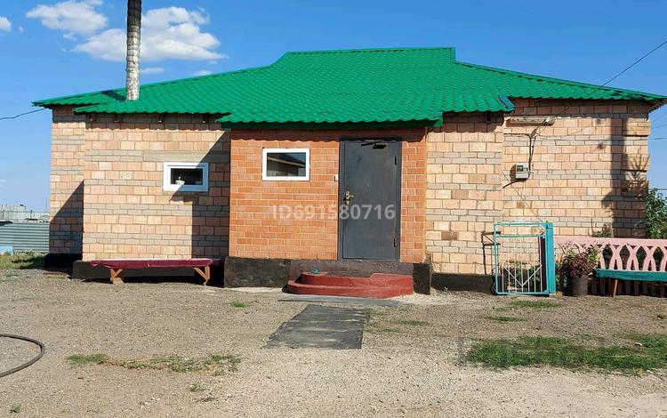 Отдельный дом • 4 комнаты • 130 м² • 25 сот., Валиханова 12 за 23 млн 〒 в Шалкар — фото 2