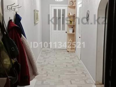2-бөлмелі пәтер · 51 м² · 1/2 қабат, Азберген батыра 9 23, бағасы: 10 млн ₸ в Актобе, жилой массив Жилянка