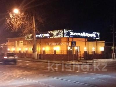 Еркін, кеңселер, дүкендер мен бутиктер, қоймалар, қоғамдық тамақтану орны, медорталықтар мен дәріханалар, білім орталықтары, ойын-сауық · 536 м², бағасы: 320 млн 〒 в Алматы, Медеуский р-н