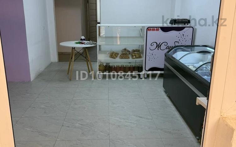 Свободное назначение, офисы, магазины и бутики, склады, салоны красоты, образование, развлечения · 60.7 м² за 20 млн 〒 в Таразе, мкр Улы Дала — фото 2