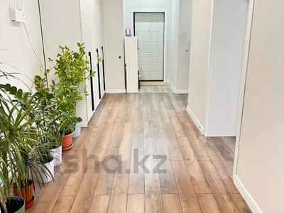 3-комнатная квартира · 110 м² · 9/9 этаж, мкр. Алтын орда за 38 млн ₸ в Актобе
