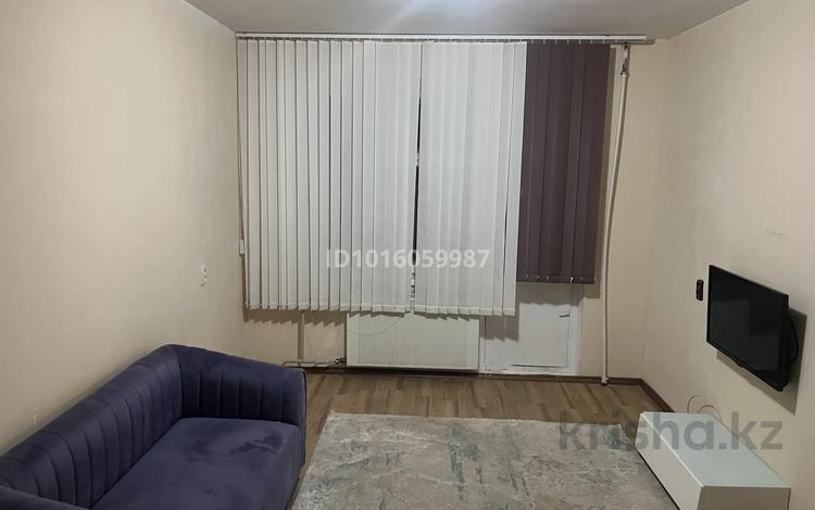 1-комнатная квартира · 56 м², мкр 12 62 за 135 000 ₸ в Актобе — фото 2