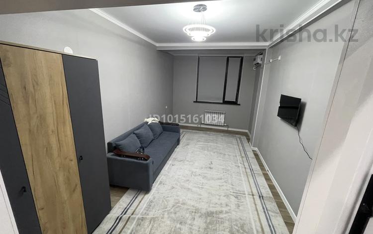 1-бөлмелі пәтер · 46.2 м² · 4/5 қабат, 15 — Жаңа қала - Шнос арасында, бағасы: 130 000 ₸ в Туркестане — фото 2