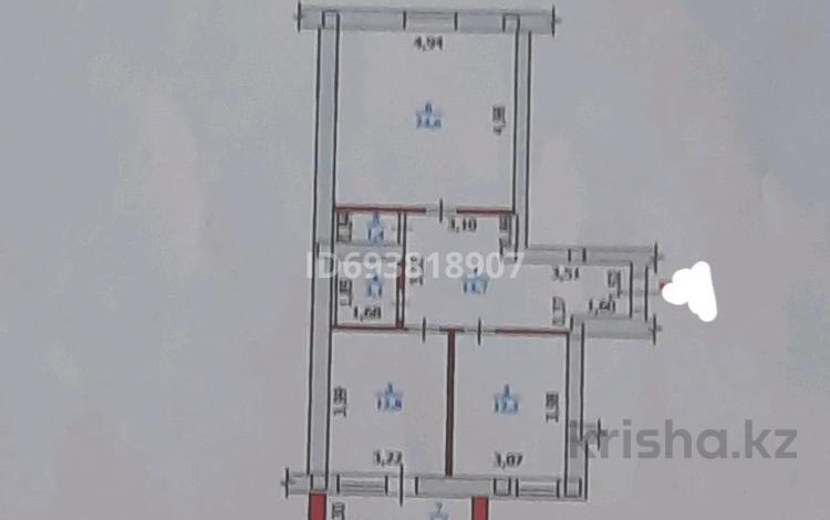 2-комнатная квартира, 70 м², 3/5 этаж, 10 микрорайон 28 за 24.5 млн 〒 в Аксае — фото 2