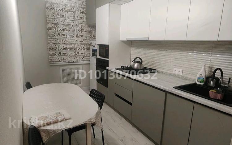 1-бөлмелі пәтер · 35 м² · 1/5 қабат, Сатпаева — Куйши Дина, бағасы: 16 000 ₸ в Астане, Алматы р-н — фото 2