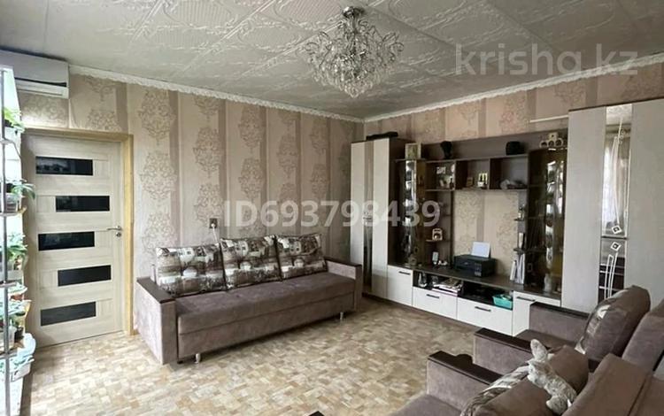 Отдельный дом • 3 комнаты • 64 м² • 6 сот., Толеби 17 — Алматинская за 37 млн 〒 в  — фото 2