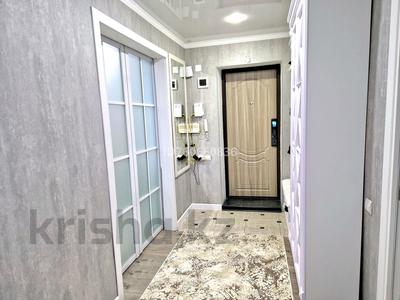 3-комнатная квартира · 63 м² · 2/5 этаж, Момышүлы — КафеGranada (Уйгурка) Чайжунусова за 42 млн 〒 в Семее