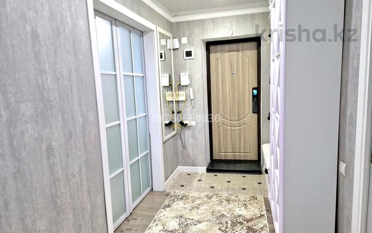 3-комнатная квартира · 63 м² · 2/5 этаж, Момышүлы — КафеGranada (Уйгурка) Чайжунусова за 42 млн 〒 в Семее — фото 85