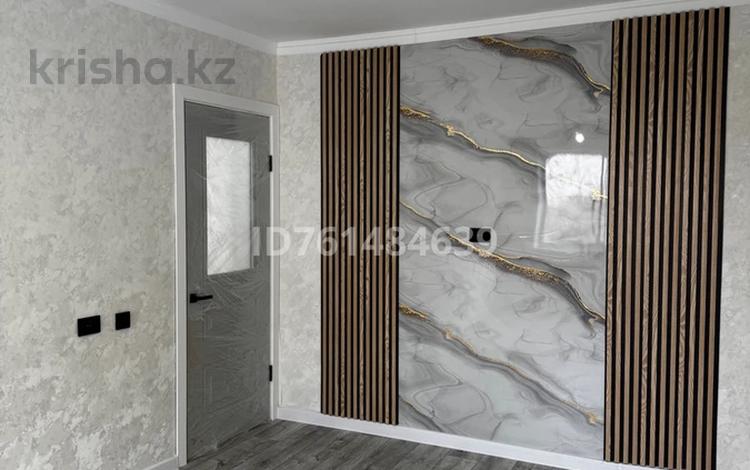 3-бөлмелі пәтер · 63 м² · 3/5 қабат, 6 микрорайон 56А — Амангелды, бағасы: 20 млн ₸ в Темиртау — фото 2