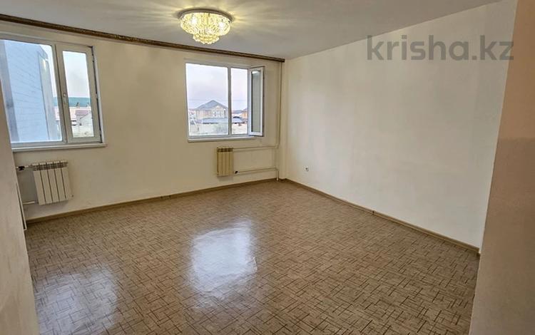 3-бөлмелі пәтер · 93 м² · 2/5 қабат, Бектөбе ш/а., 13 мкр 33, бағасы: 19.5 млн ₸ в Таразе, мкр Бектобе — фото 2