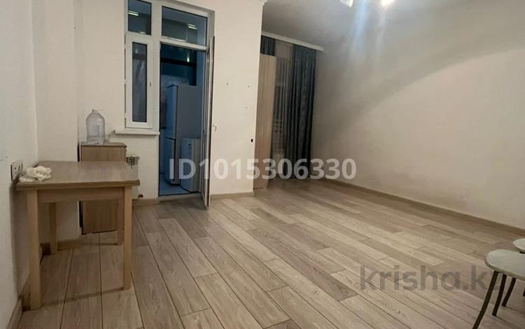 1-бөлмелі пәтер · 34 м² · 2/9 қабат, Айтеке би 9 — Мухамедханова Айтеке би, бағасы: 21.5 млн ₸ в Астане, Нура р-н — фото 2
