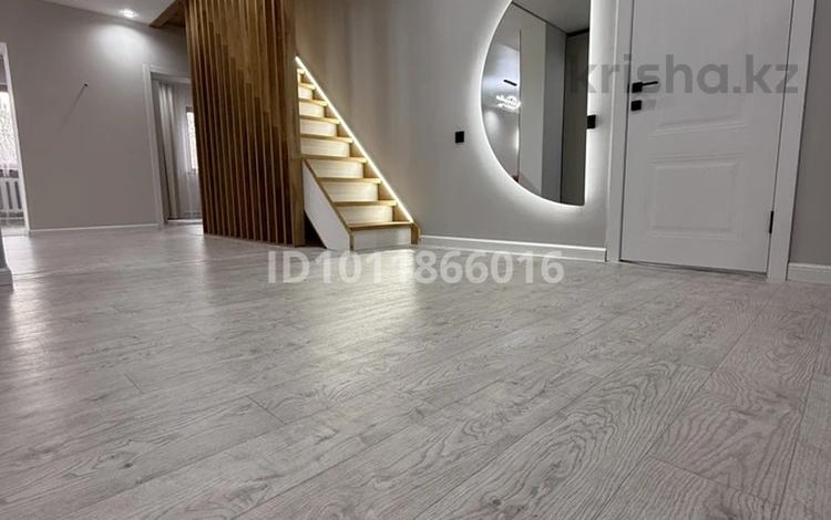 Жеке үй · 6 бөлме · 160 м² · 5 сот., ул. Жазира 120, бағасы: 43 млн ₸ в Уральске, мкр Школьник — фото 2