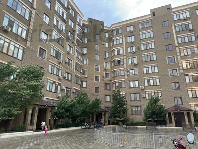 2-комнатная квартира · 80 м² · 7/8 этаж, мкр Нурсая 47А за 32.5 млн 〒 в Атырау