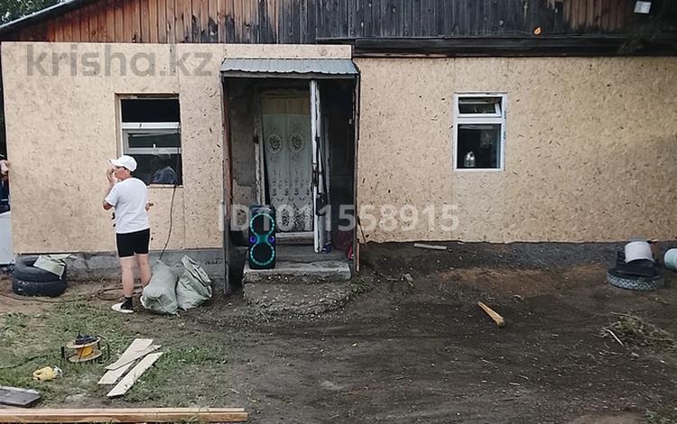 Отдельный дом · 3 комнаты · 60 м² · 6 сот., Торфяная 87 — Улица Дальняя за 8 млн ₸ в Семее — фото 2