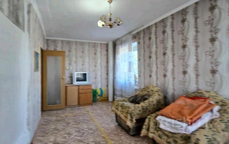 2-бөлмелі пәтер · 40 м² · 2/2 қабат, Би Боранбая, бағасы: 4.5 млн ₸ в Семее — фото 2