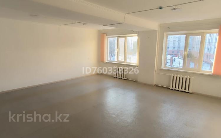 Свободное назначение, офисы, магазины и бутики, медцентры и аптеки, образование, конференц-залы, кабинеты и рабочие места, студии · 35 м² за 150 000 〒 в Павлодаре — фото 2