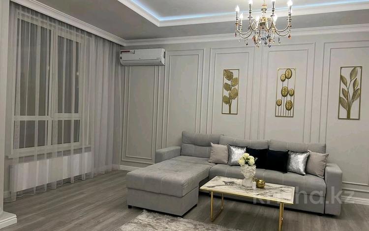 4-комнатная квартира · 160 м² · 4/7 этаж, Кабанбай батыра 34/1 за 850 000 ₸ в Астане, Есильский р-н — фото 2