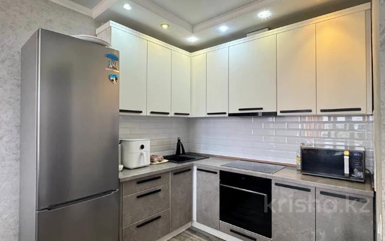 4-бөлмелі пәтер · 106 м² · 11/15 қабат, мкр Новый Город, Абая 61/2, бағасы: 45 млн ₸ в Караганде, Казыбек би р-н — фото 10