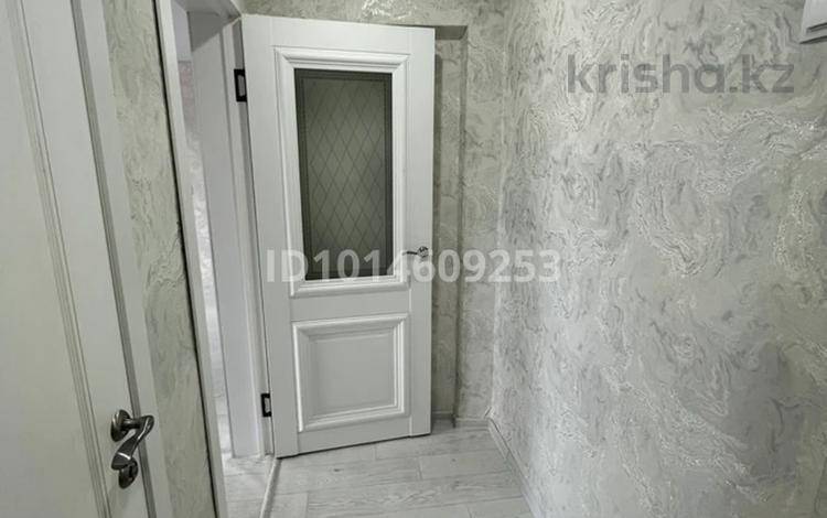 3-комнатная квартира · 59.8 м² · 5/5 этаж, Майкудук, 12й микрорайон — Горняк за 120 000 ₸ в Караганде, Алихана Бокейханова р-н — фото 2