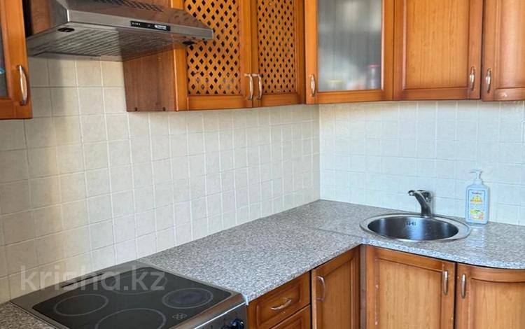 3-комнатная квартира · 65 м² · 2/5 этаж, мкр Юго-Восток, Мкр Степной 4 за 30.5 млн ₸ в Караганде, Казыбек би р-н — фото 2