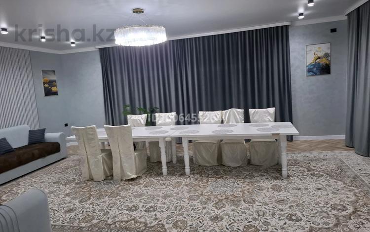 Отдельный дом · 5 комнат · 200 м² · 10 сот., Бокеева — Трасса Табаган за 130 млн ₸ в Акбулак — фото 2