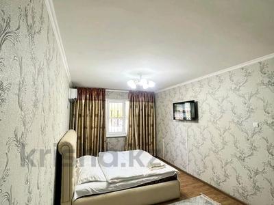 1-комнатная квартира, 33 м², 1/5 этаж, Проспект Республики 19б за 11.5 млн 〒 в Шымкенте