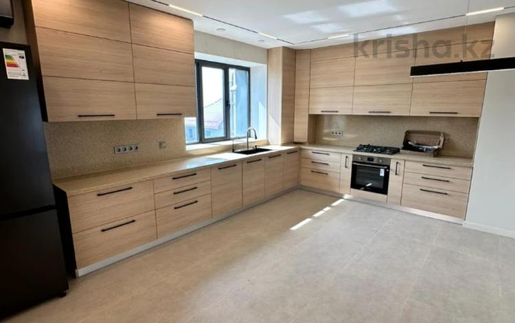 6-комнатная квартира · 300 м² · 3/5 этаж, мкр Таусамалы, ​Герольда Бельгера за 189 млн ₸ в Алматы, Наурызбайский р-н — фото 6