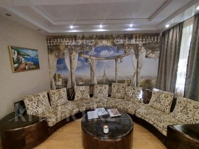 6-комнатная квартира · 241 м² · 2/3 этаж, ул. Байсеитовой — Парк Восток за 70 млн ₸ в Темиртау