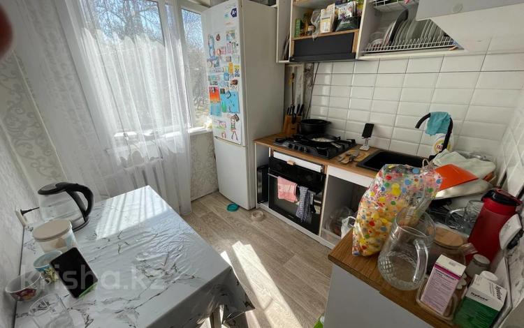 3-комнатная квартира · 48 м² · 2/5 этаж, Каирбекова 375 за 17.9 млн 〒 в Костанае — фото 2