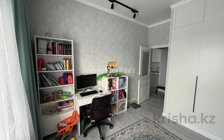 2-комнатная квартира · 42 м² · 13/18 этаж, Санжара Асфендиярова 1 за 32 млн ₸ в Астане, Нура р-н — фото 9