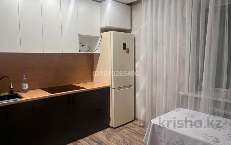 2-комнатная квартира · 54 м² · 10/10 этаж, Физкултурная за 200 000 ₸ в Семее — фото 2