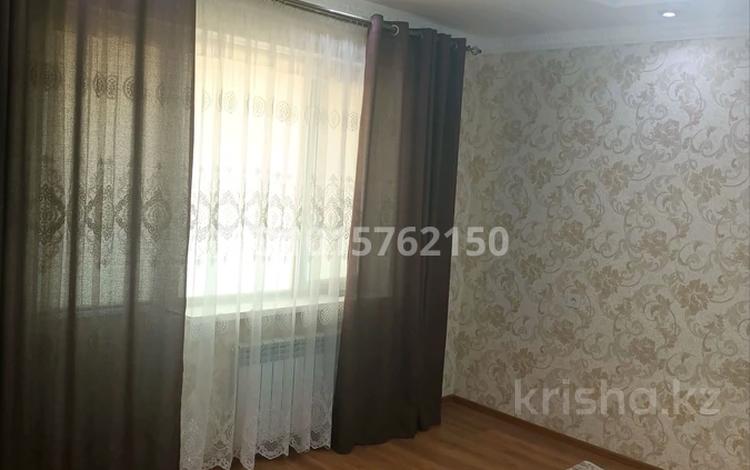 1-бөлмелі пәтер · 32 м² · 5/6 қабат, Ет комбинаты ш/а., С.Бейбарыс 40 — Рядом Остановка, бағасы: 130 000 ₸ в Атырау, мкр Мясокомбинат — фото 2