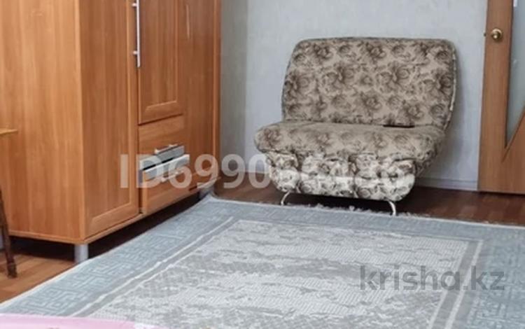 1-бөлмелі пәтер · 36 м² · 7/12 қабат, Жилгородок ш/а. 32 — Тургенева, бағасы: 8 000 ₸ в Актобе, мкр Жилгородок — фото 3