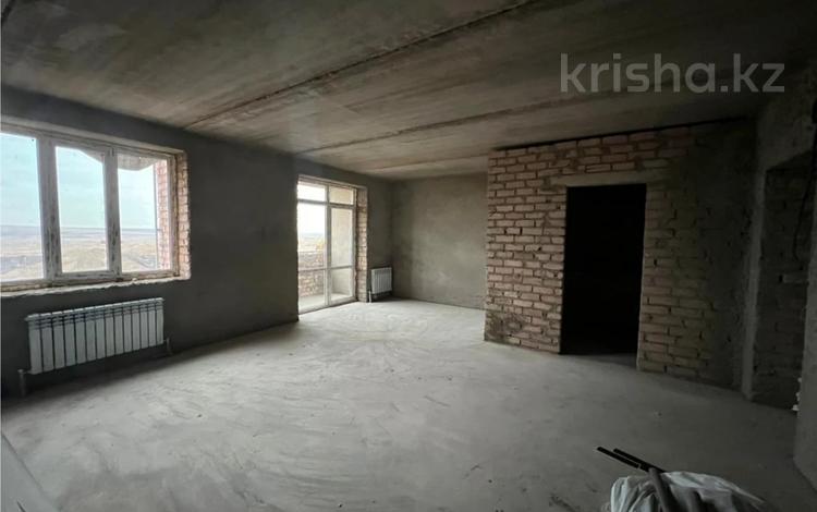 1-комнатная квартира · 41.4 м² · 1/5 этаж, Майкудук, мкр Голубые пруды за 13.2 млн ₸ в Караганде, Алихана Бокейханова р-н — фото 2