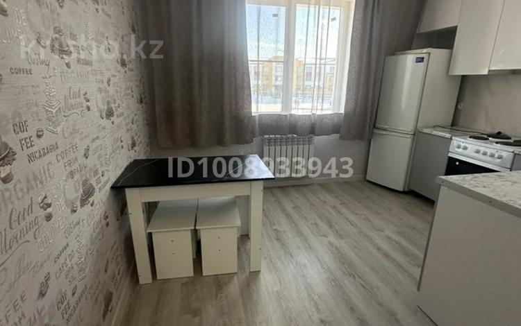 1-комнатная квартира · 46 м² · 2/10 этаж, Базовая 2/7 — Драмтеатр за 150 000 〒 в Усть-Каменогорске — фото 2