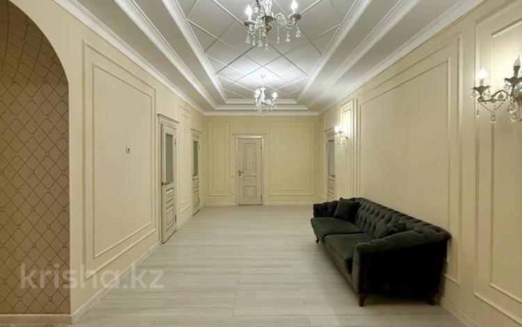3-бөлмелі пәтер · 170.6 м² · 12/12 қабат, 16-й мкр 33/7, бағасы: 51 млн ₸ в Актау — фото 2